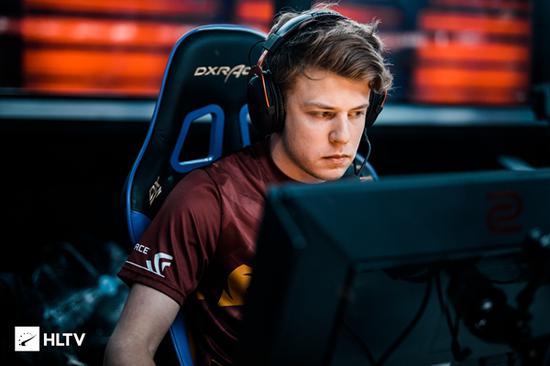 【快讯】王者荣耀2021KPL春季赛，久哲教练点评分析各战队实力